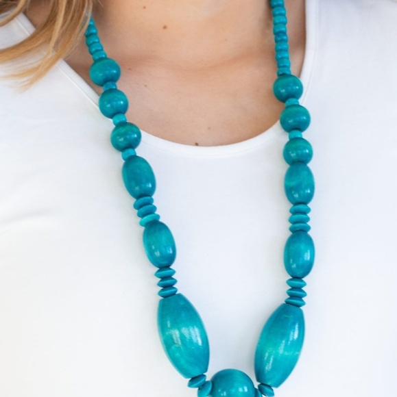 NECKLACE - Picture 2 of 3